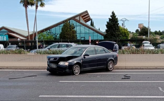 Un corzo provoca un accidente de tráfico en Paterna