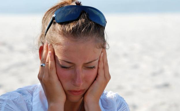 Dolores de cabeza y migrañas, el efecto secundario del Covid en curso que afecta a pacientes sin antecedentes