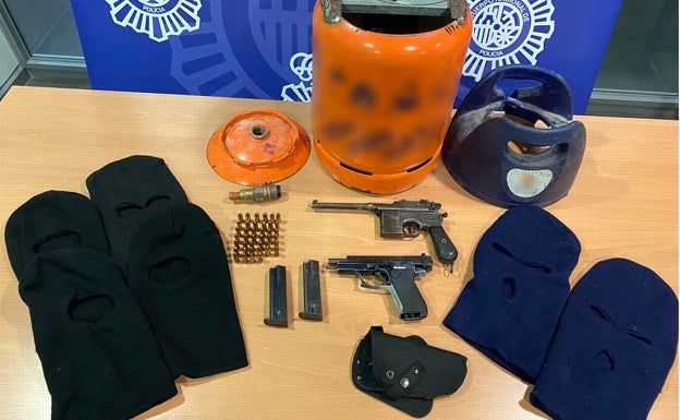 Detienen a los padres de un menor en Alicante por obligarle a traficar con drogas en el centro donde estudiaba