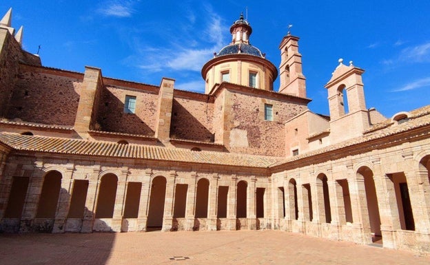 El Puig da luz verde a convertirse en municipio turístico de excelencia