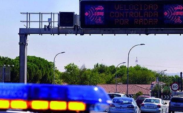 Locos al volante: la DGT pide que no sigas su ejemplo