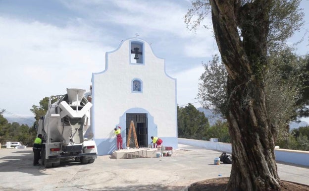 La Nucía ultima las obras de mejora de la Ermita de Sant Vicent del Captivador, que estará lista para las fiestas