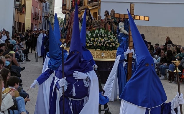 Participación masiva en las procesiones de Alzira