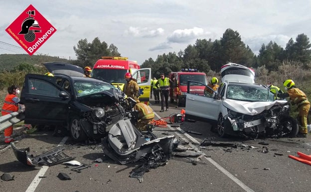 Cuatro heridos tras un accidente de tráfico en Banyeres