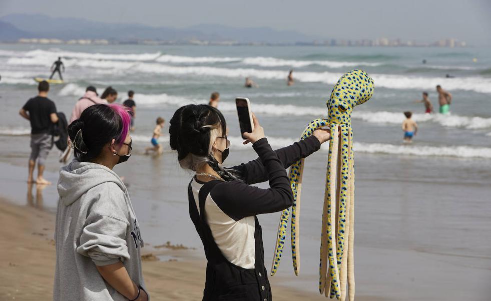 Las playas de Valencia, sin servicios en plena Semana Santa