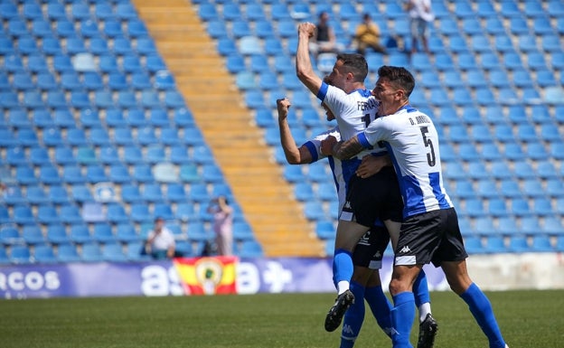 El Hércules regala la tercera plaza al Murcia tras un mal partido ante el Melilla (1-1)