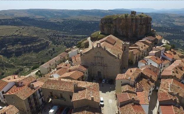 Ares del Maestrat: un pueblo donde sentir la naturaleza a través del senderismo