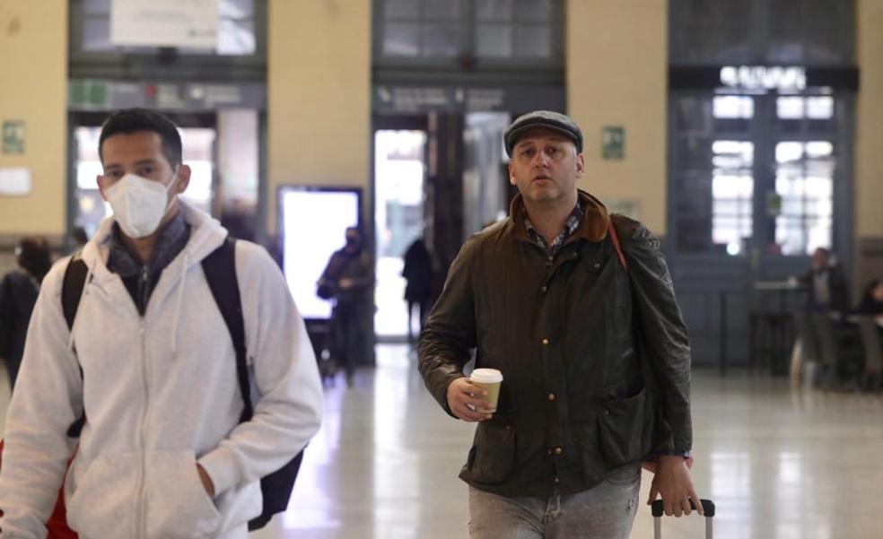 La mascarilla resiste en Valencia