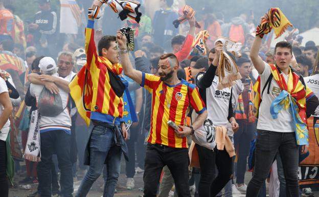 La marea valencianista, a tomar La Cartuja