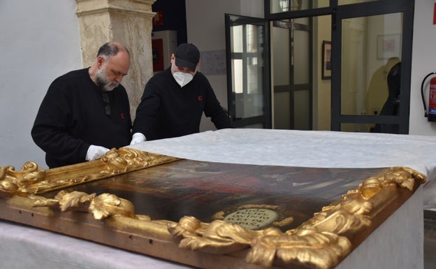 El cuadro de Felipe V sale del Museo de Bellas Artes de Xàtiva 42 años después