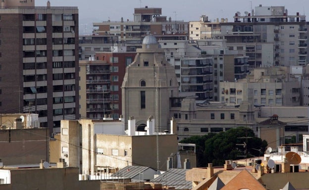 Un banco ucraniano busca 300 viviendas en Valencia para trasladar a sus trabajadores