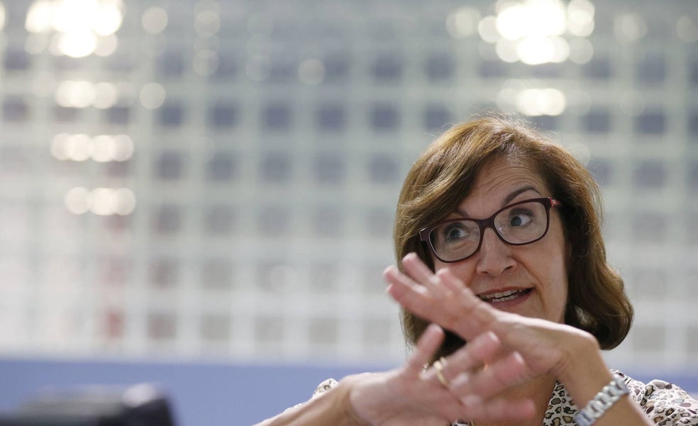La EMT y la directiva despedida se enrocan en sus posiciones
