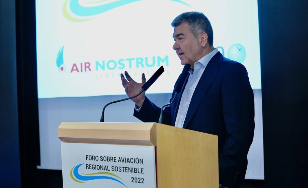 El sector aéreo rechaza la creación de nuevos impuestos y la prohibición de los vuelos cortos