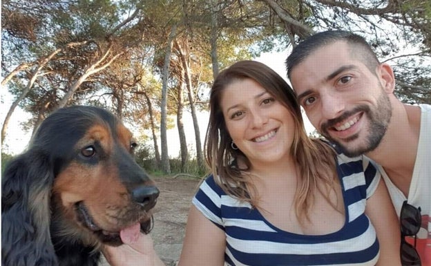 Una pareja ofrece 1.000 euros de recompensa por su perro Pinxo que desapareció en Torrent hace siete meses