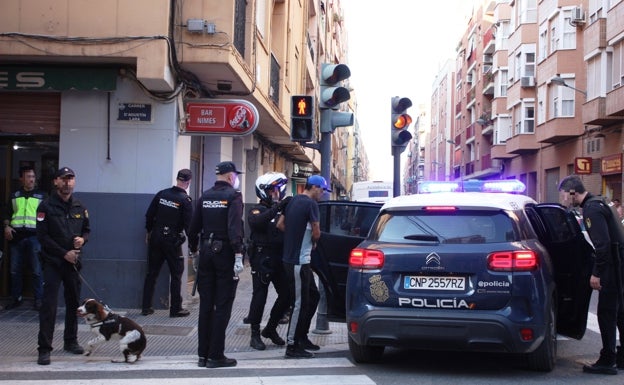 Cerco policial en el barrio de Orriols para frenar la delincuencia