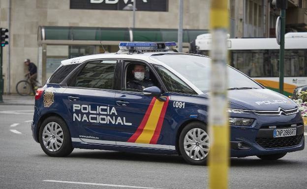 Una vecina de Burjassot descubre una granada de la Guerra Civil en un saco de patatas