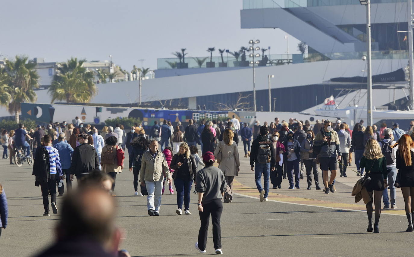 El conflicto por la gestión de la Marina sigue bloqueado un año después del pago de la deuda
