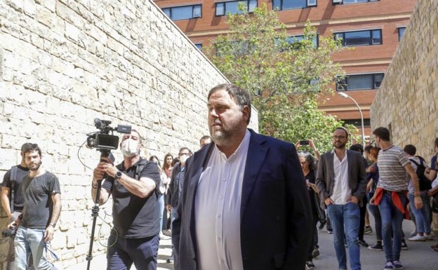 El 'Huracán' Junqueras pasa por Valencia sin mover ni una hoja