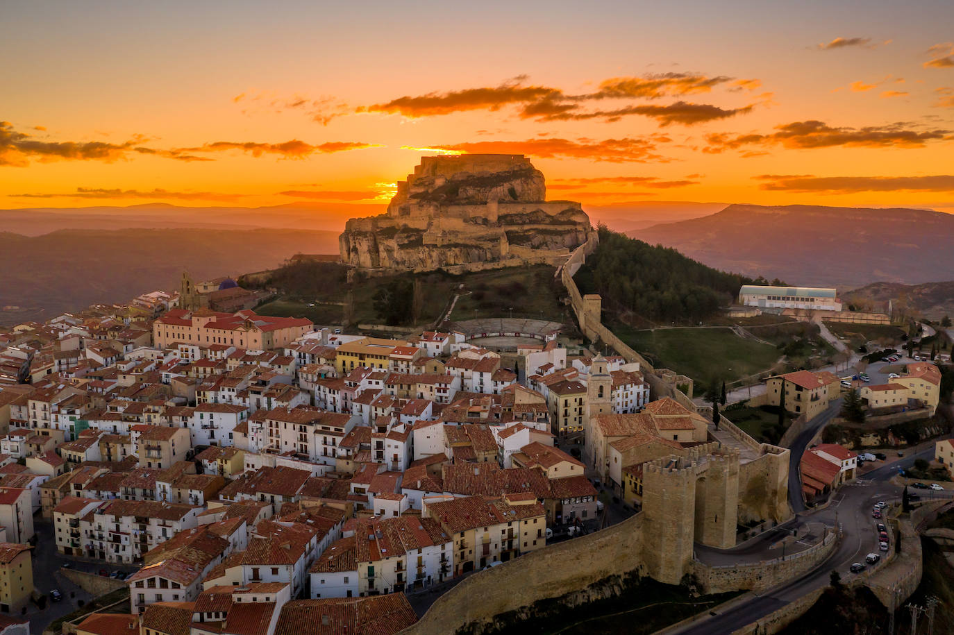 Pueblos con muralla para disfrutar de una escapada en la Comunitat