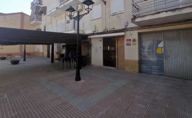 L'Alqueria de la Comtessa estrena plaza en Màrtirs con 30.000 euros de inversión