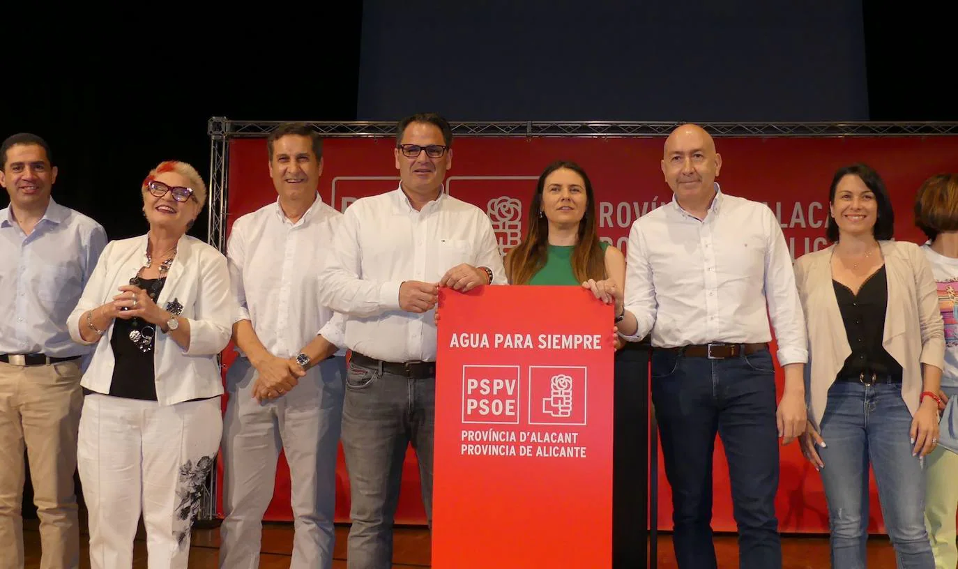 Más de 200 socialistas defienden el trasvase Tajo-Segura en Los Montesinos