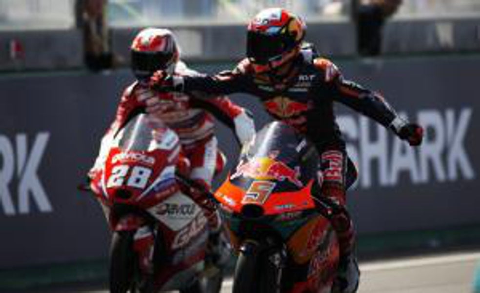 El valenciano Masià gana en Le Mans y se reengancha a la lucha por el Mundial de Moto3