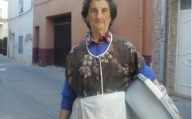Adiós a la última mujer que iba a diario al lavador de Villalonga