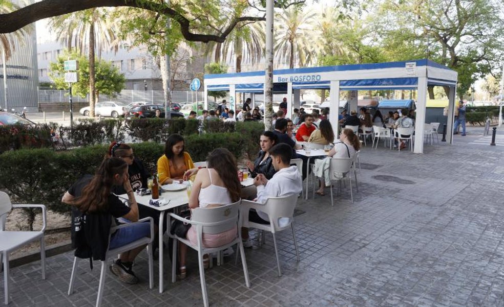 Los indignados de la ruta del botellón en Valencia
