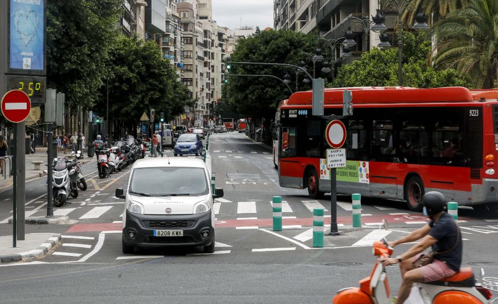 Los vecinos piden cambios en el tráfico de Colón por el riesgo de accidentes