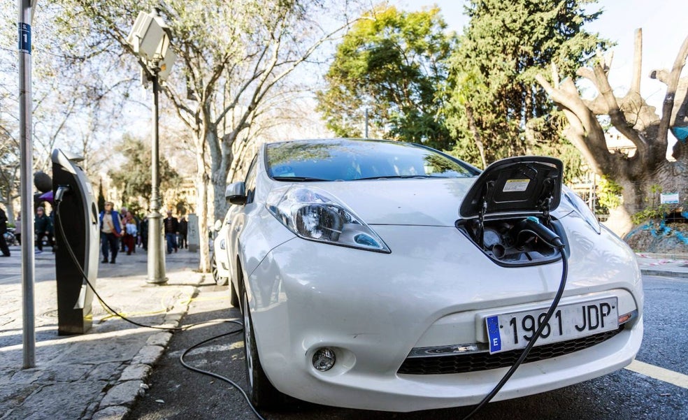 Valencia invertirá 1,2 millones en instalar 176 puntos de recarga eléctricos