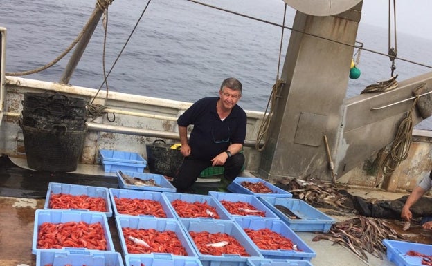 Un día de pesca a bordo del Pausep: objetivo, la gamba roja