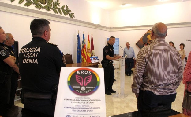 Eros, la nueva unidad de la Policía Local de Dénia contra los delitos de odio y la discriminación sexual