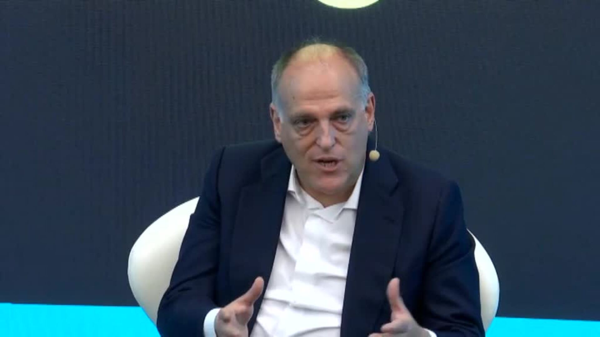 Tebas sobre Rubiales: "Estoy abochornado, es la vuelta al fútbol del mamoneo de Villar"