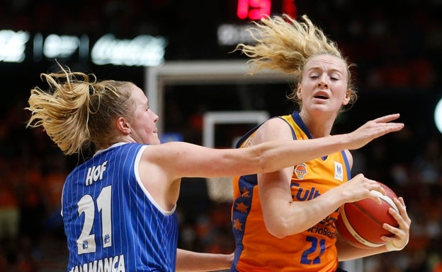 Marie Gülich renueva con el Valencia Basket