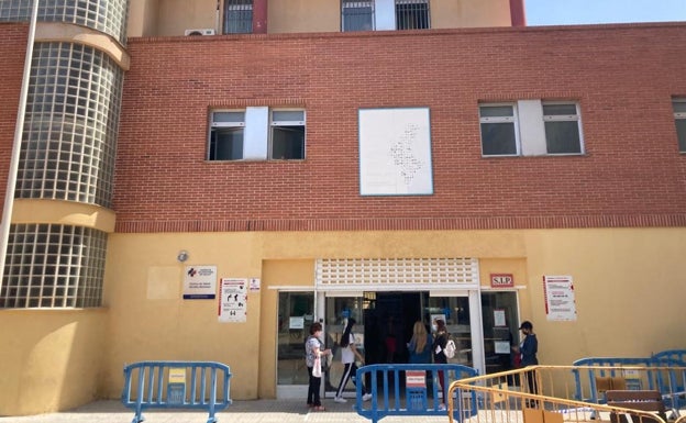 Un paciente agrede a dos trabajadores del centro de salud de Beniopa en Gandia