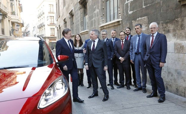 El Consell concede dos millones a Ford para formación en pleno debate sobre su futuro