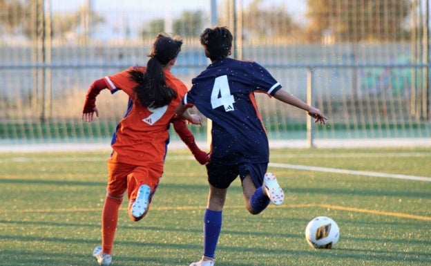 Picanya da la bienvenida al fútbol femenino