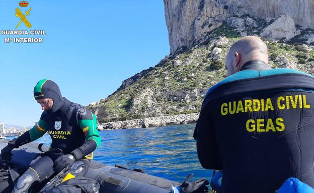 El niño que murió ahogado en la playa de Canet desapareció tras caer en un socavón