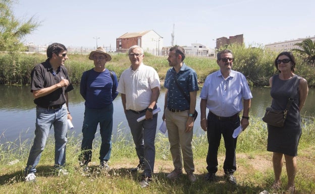 Un mirador coronará el parque provisional de Nazaret junto al puerto