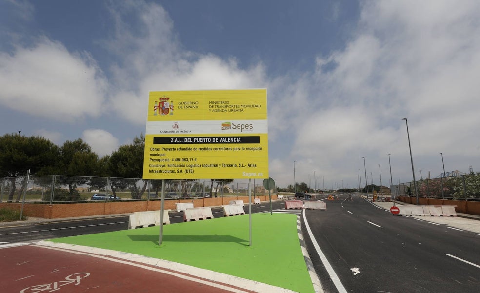El Gobierno defiende la ZAL para la competitividad del puerto y recuerda a Compromís que ya está construida