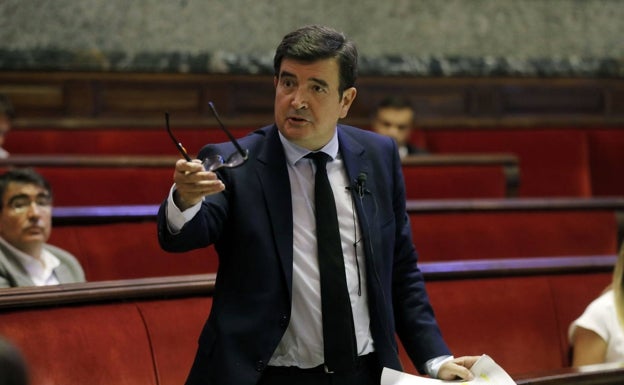 Giner propondrá en el pleno aumentar el personal para desatascar las licencias en Valencia