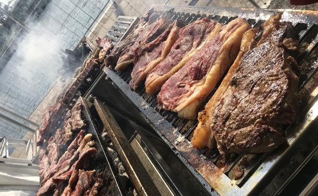 El festival más grande de carne a la brasa llega a Valencia