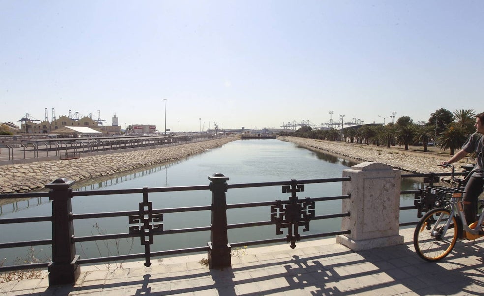 El Ayuntamiento de Valencia prohíbe al Puerto utilizar la red de alcantarillado municipal