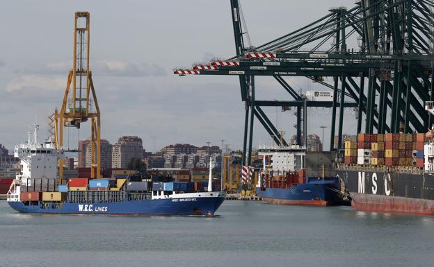 Sólo el 34% apoya la ofensiva contra la ampliación del puerto de Valencia