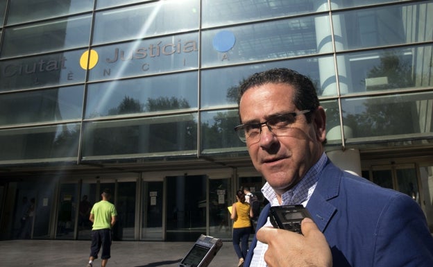 La juez de Azud ofrece a Bellver personarse en la causa para que conozca los indicios contra él