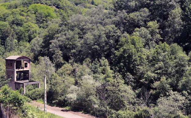 Hallan en la localidad asturiana de Mieres un saco con huesos humanos