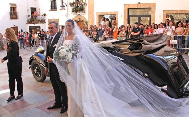 La boda de ensueño de la influencer Marta Lozano en Xàbia