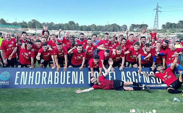 La Nucía y Elda celebran el ascenso a 1ª RFEF