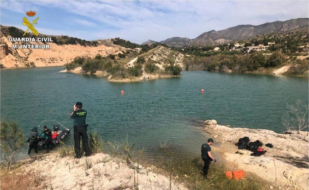 Buscan a un hombre desaparecido en el pantano de Crevillent