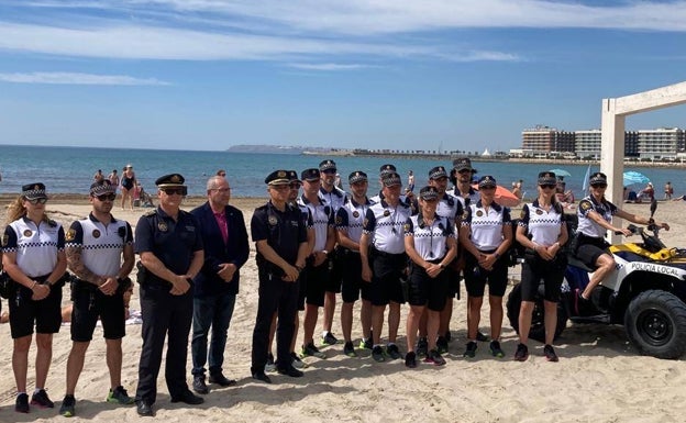 Alicante destina cien policías para garantizar la seguridad en las playas este verano